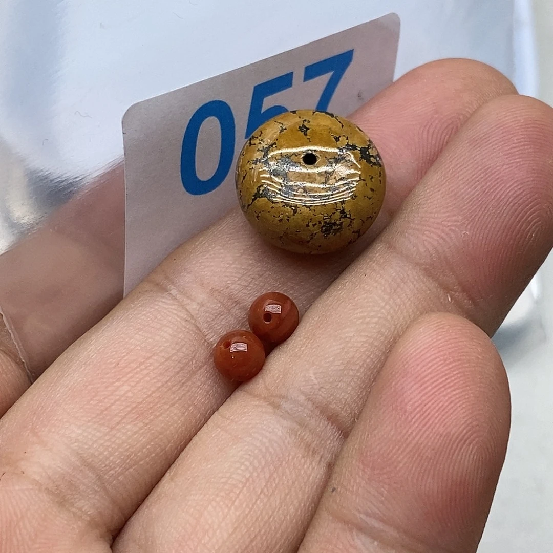 明***江玛瑙/玉髓未镶嵌珠宝奇石