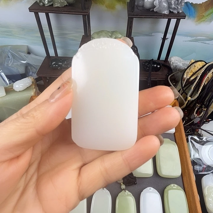 W***T玉圆头四六无事牌