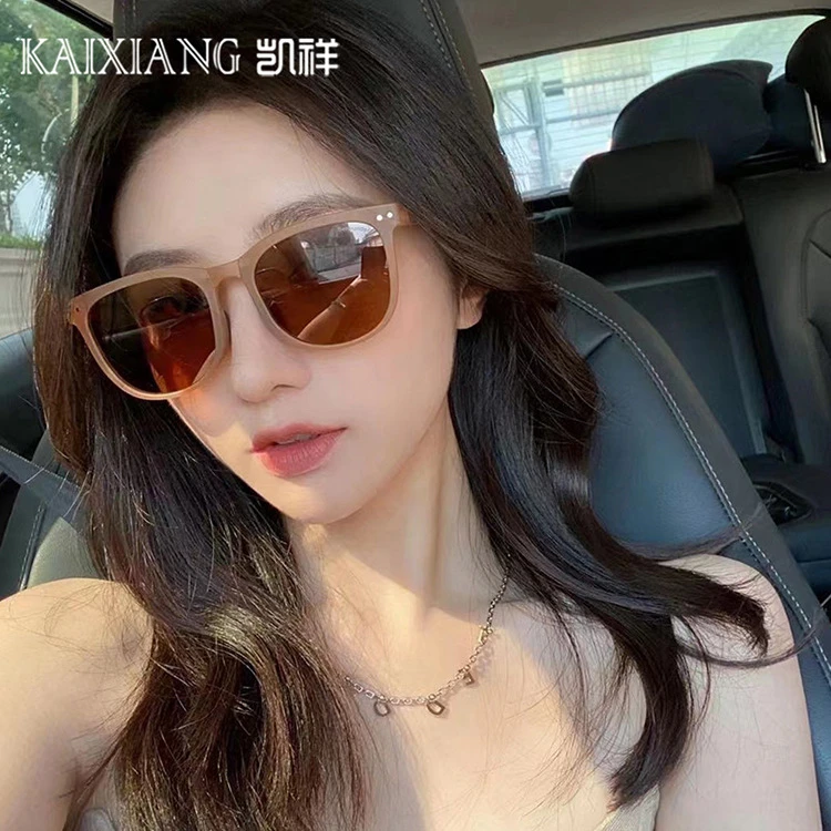 新款可折叠墨镜女潮流防晒眼镜网红时尚爆款开车太阳镜