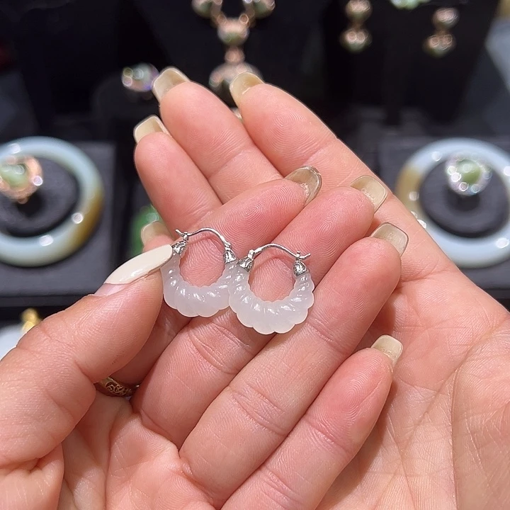 和田玉银S925镶嵌耳饰