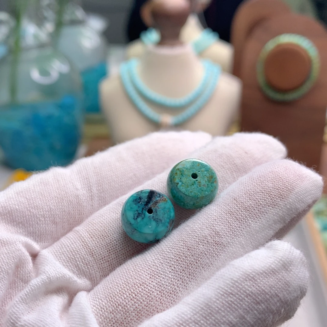 绿松石未镶嵌饰品