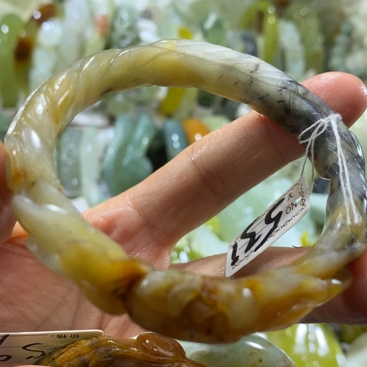 岫玉未镶嵌 岫玉手镯52.53