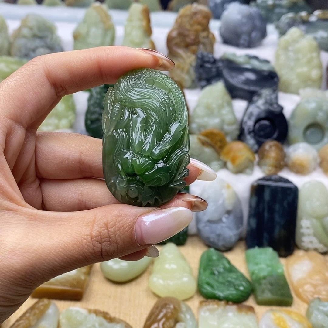 和田玉未镶嵌颈饰