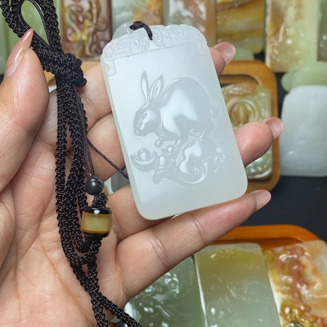 盆景石方解石生肖兔