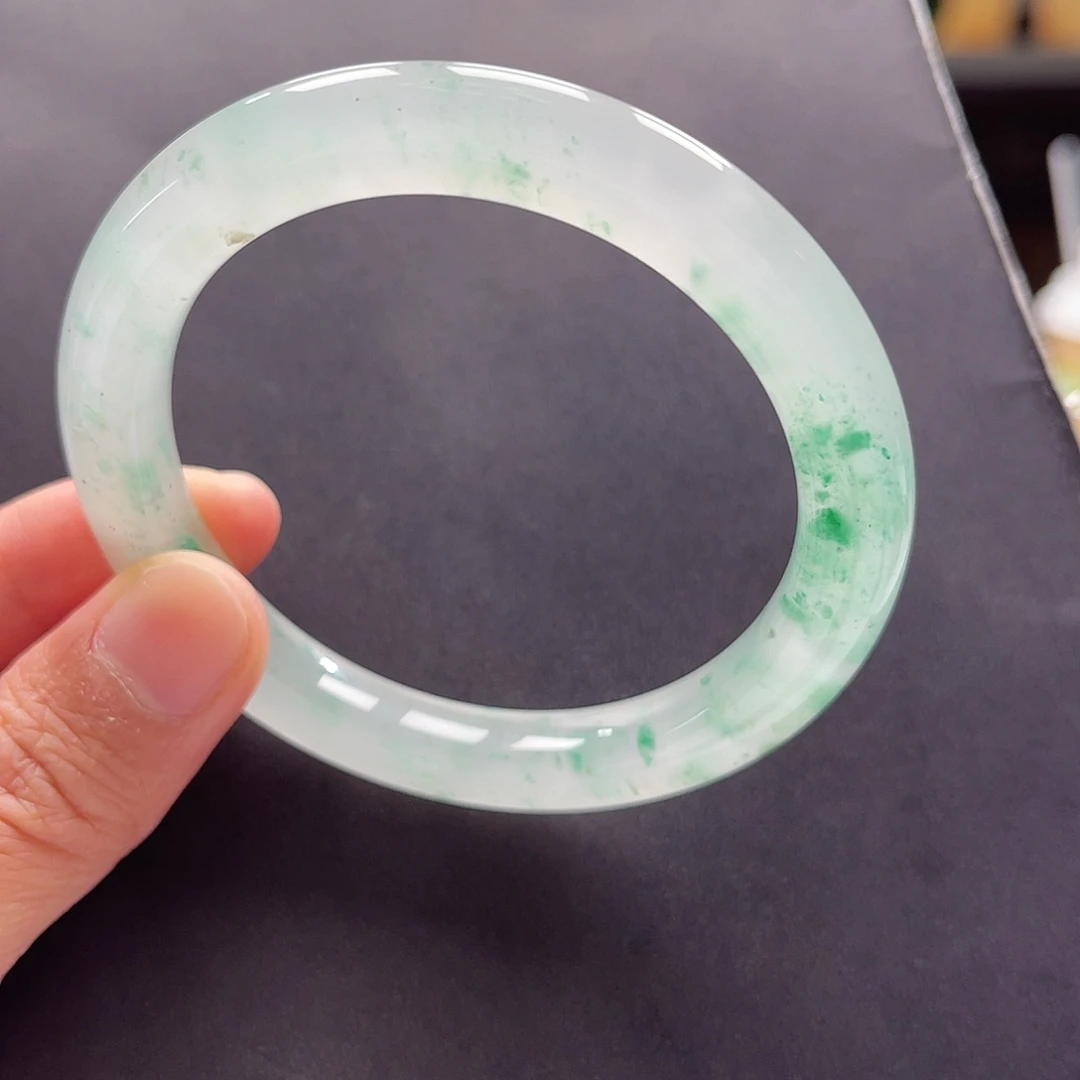 石英质玉未镶嵌手镯