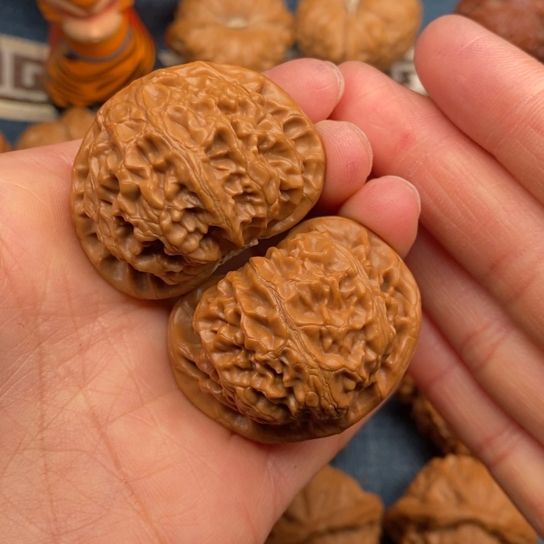 文玩核桃把件深***落40宫灯