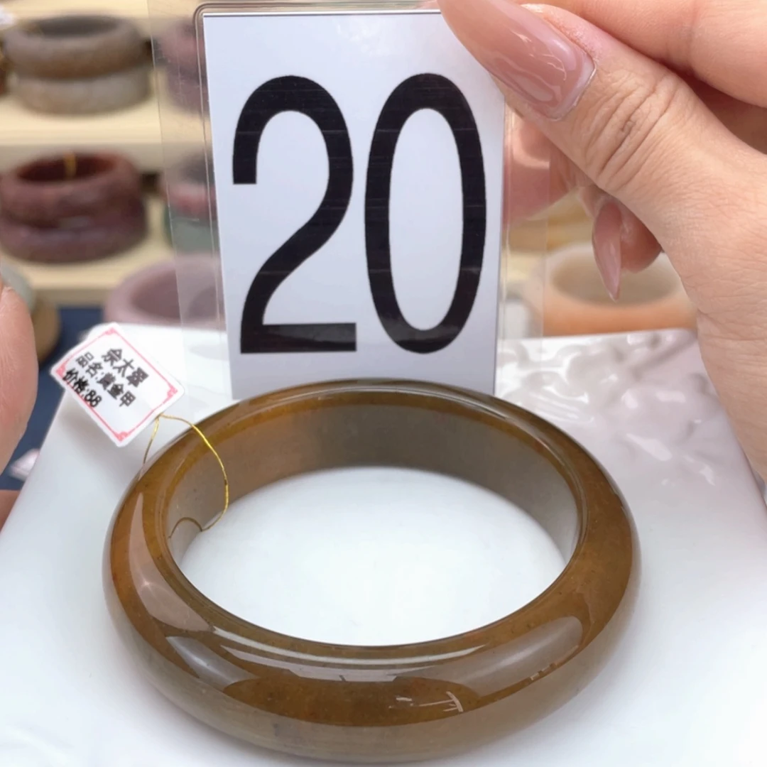 【闪购商品】石英质玉手镯未镶嵌