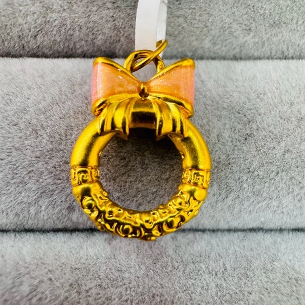 【北北专享】足金999饰品 在逃公主吊坠 0.32 GP