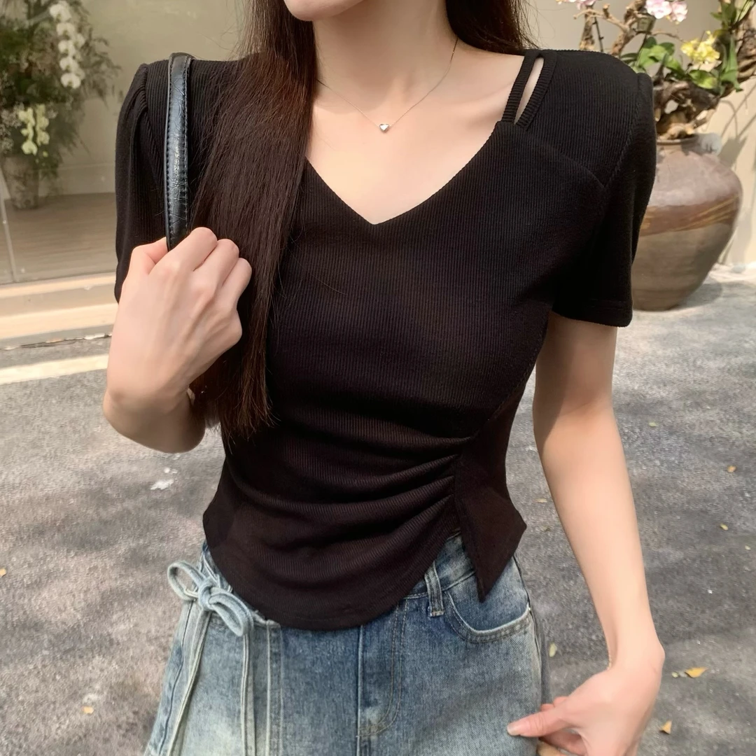 【小七家】早春上新 时尚辣妹设计感修身显瘦百搭短款上衣DM8584