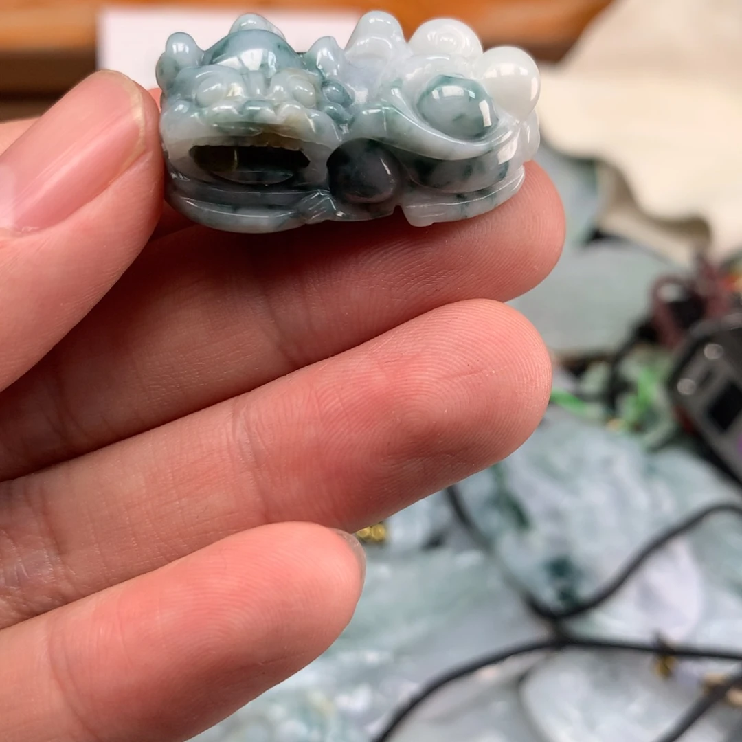 翡翠未镶嵌颈饰福利