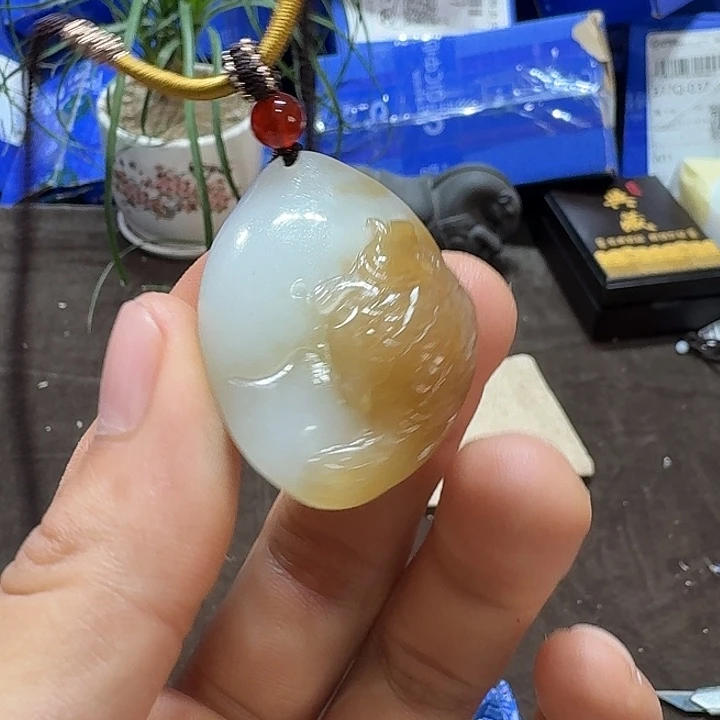 未镶嵌和田玉（糖玉）车挂