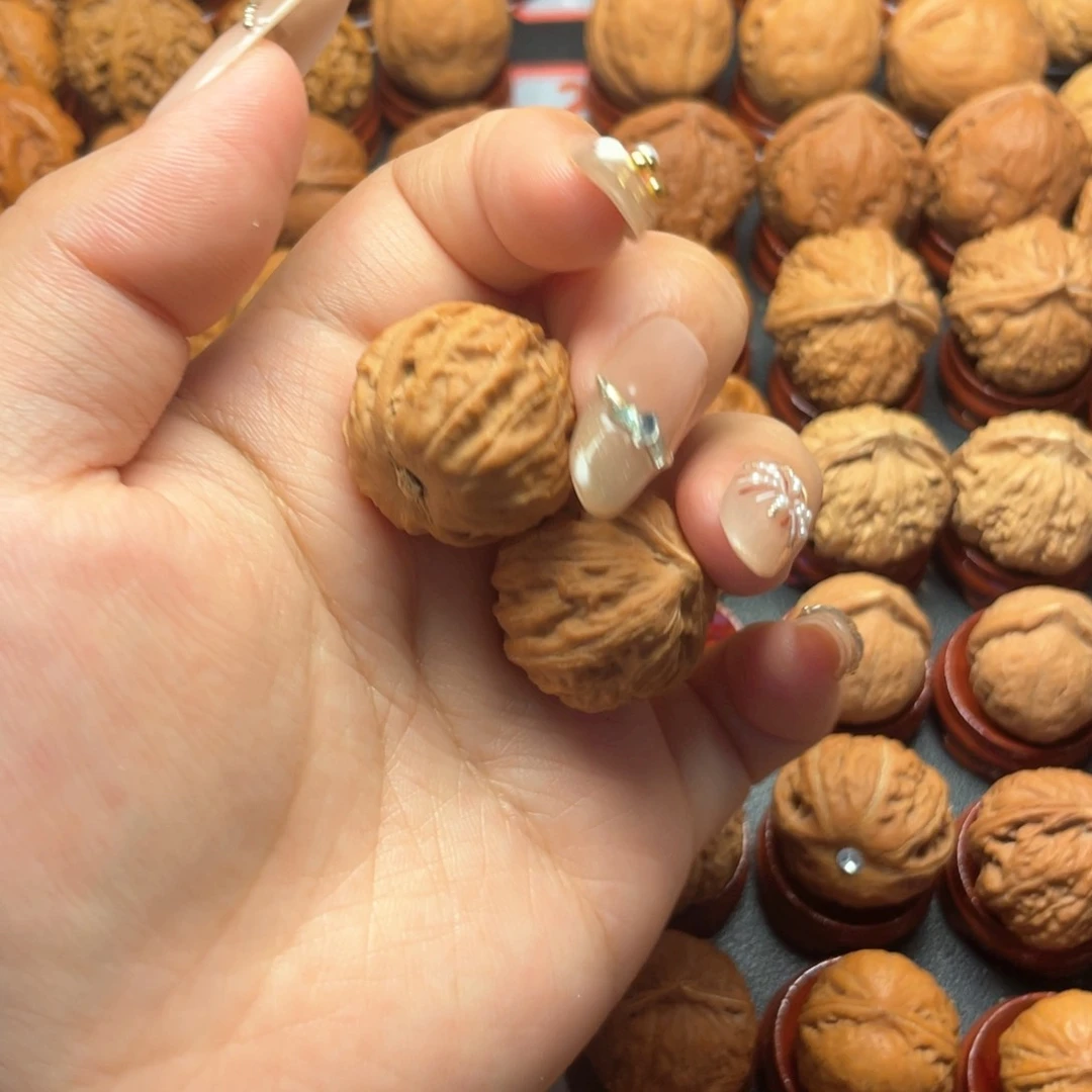 丑***头核桃。。。。。。。。。。。。