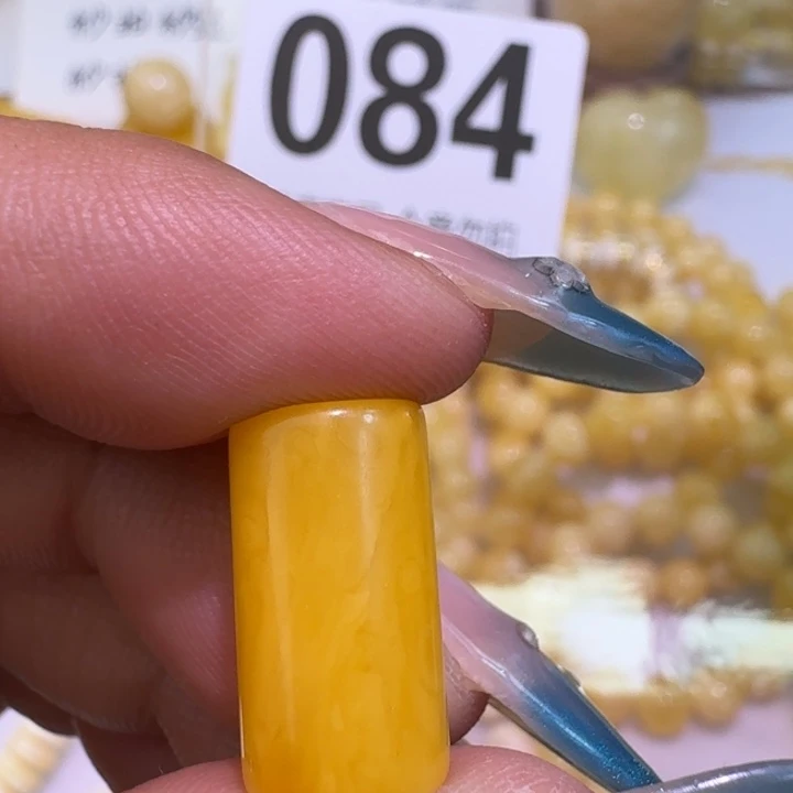 裸石琥珀未镶嵌9.2×16.9
