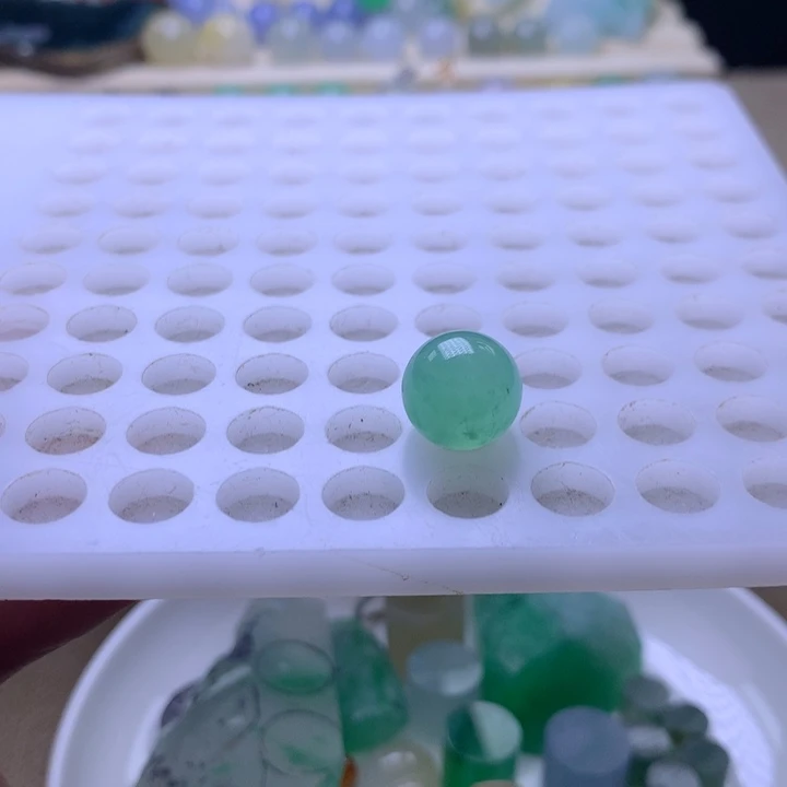 翡翠未镶嵌手链12冰绿圆珠