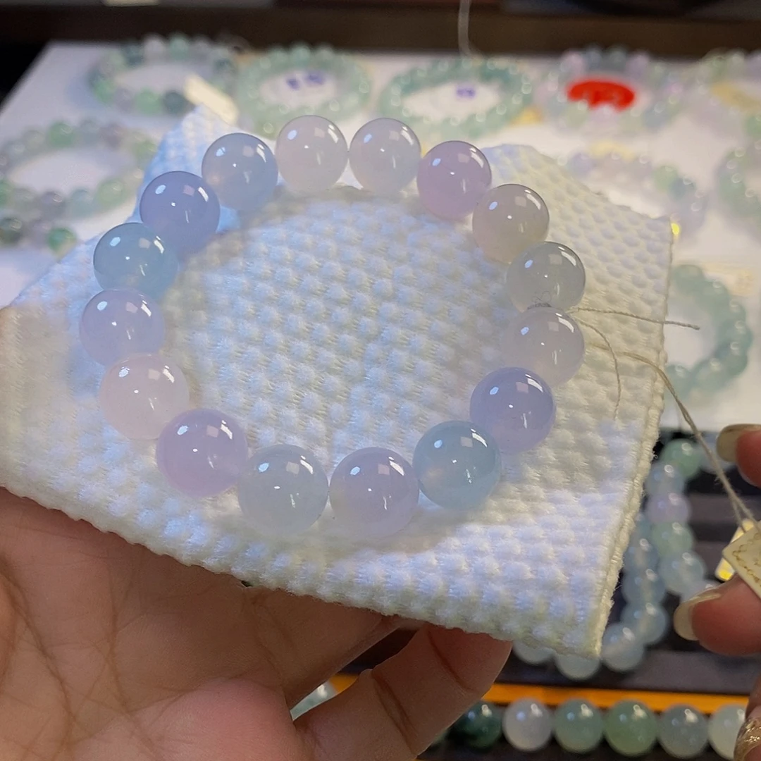 定制翡翠未镶嵌翡翠.