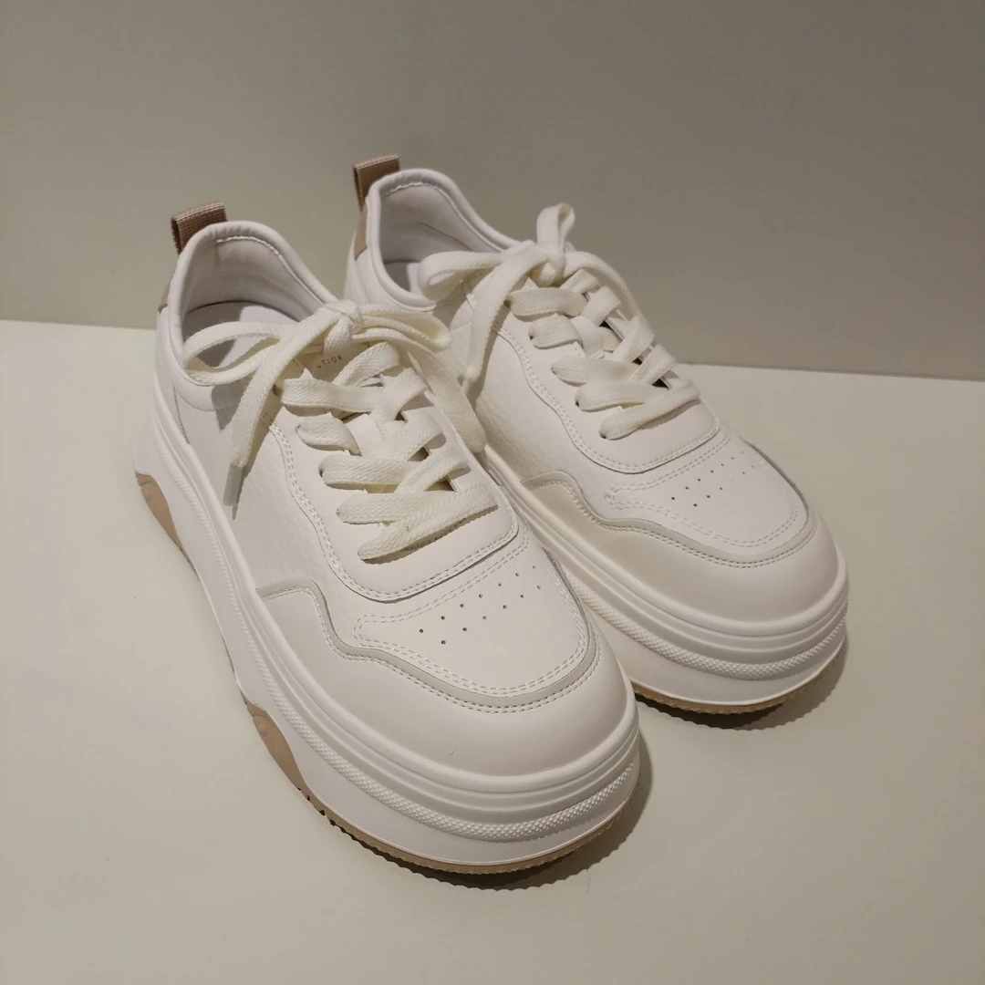 312035207e漫步佳人2025春夏小白鞋