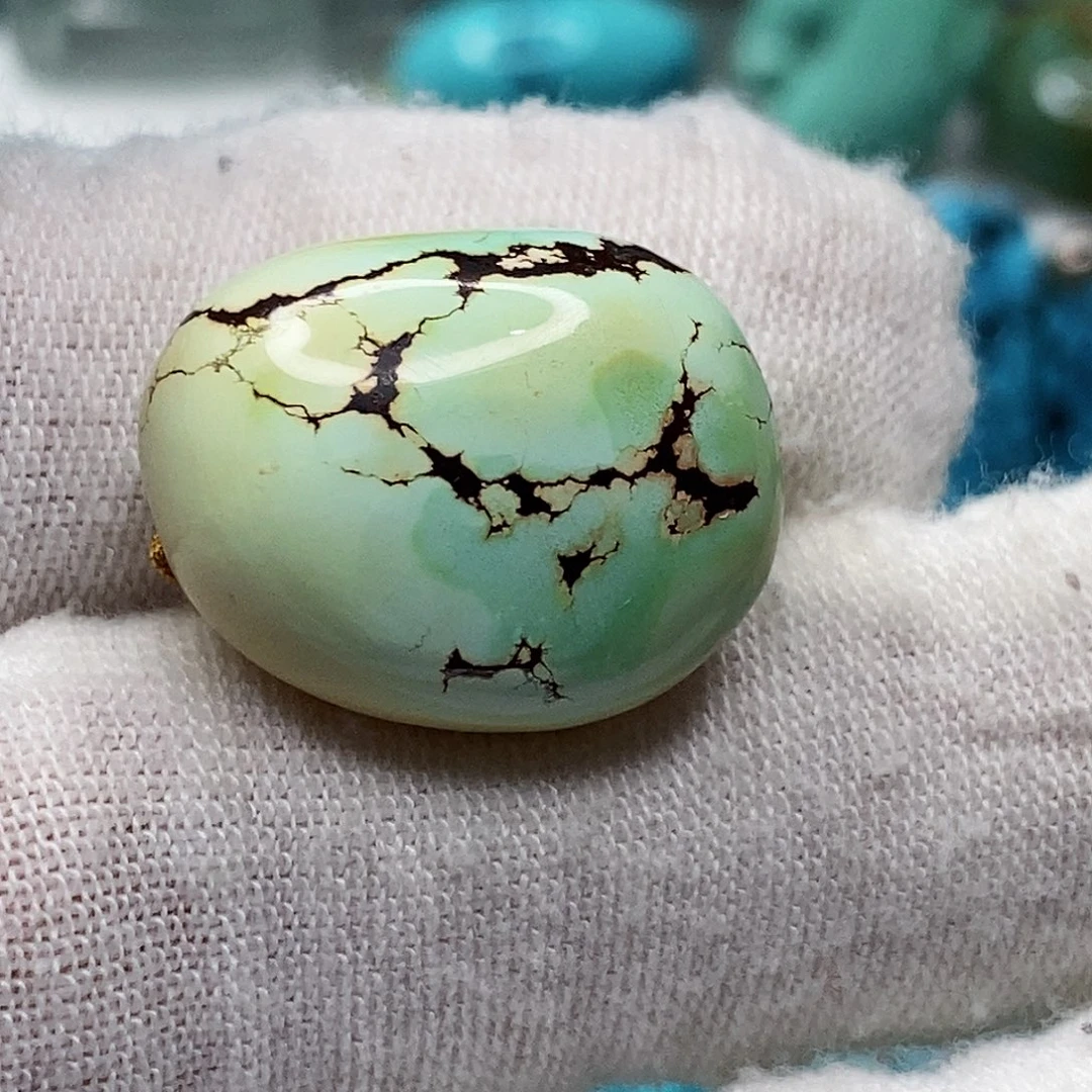 绿松石未镶嵌天然原矿 带武汉地大证书