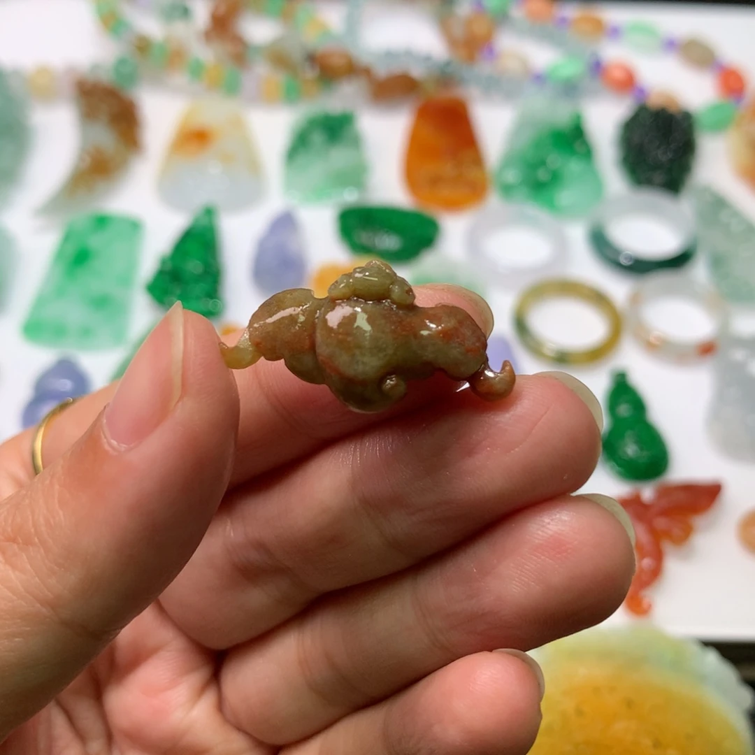 未镶嵌定制翡翠蝙蝠