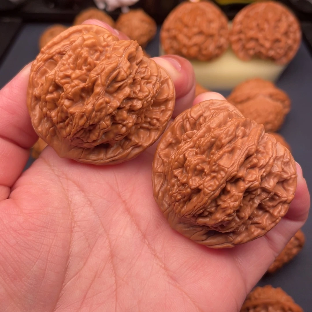 文玩核桃把件全品无修45.5毕业石虎