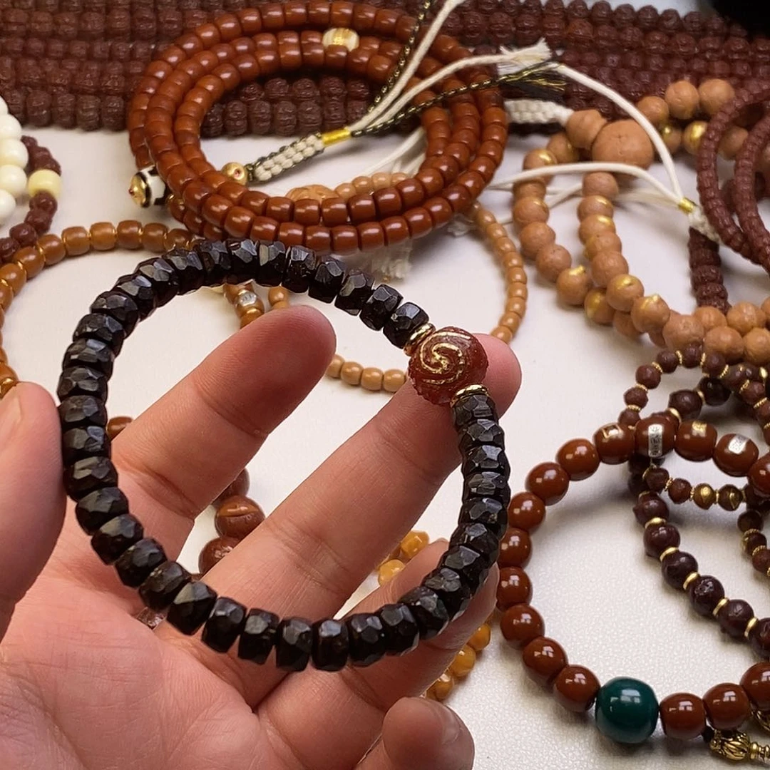 椰蒂吊坠。。。。。。。。。。。。