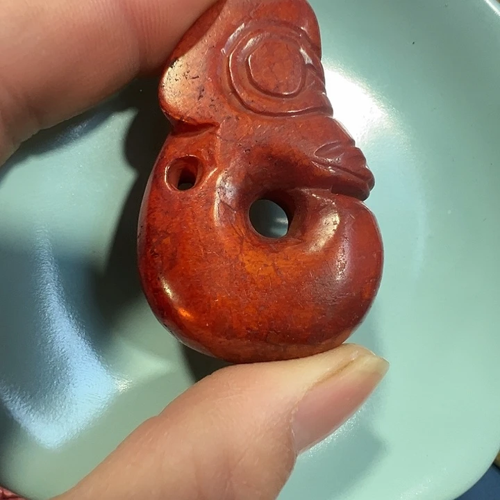 透闪石质玉未镶嵌挂件