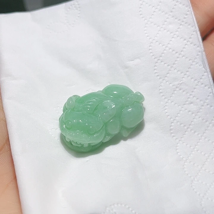 颈饰未镶嵌翡翠天然翡翠