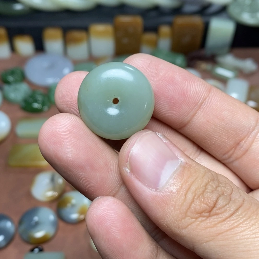 和田玉吊坠(不含链)未镶嵌