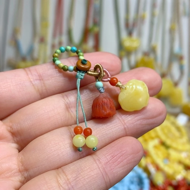 蜜蜡未镶嵌裸石配饰