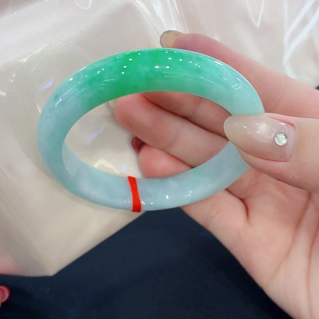 翡翠未镶嵌手镯翡翠56圈口（强推）