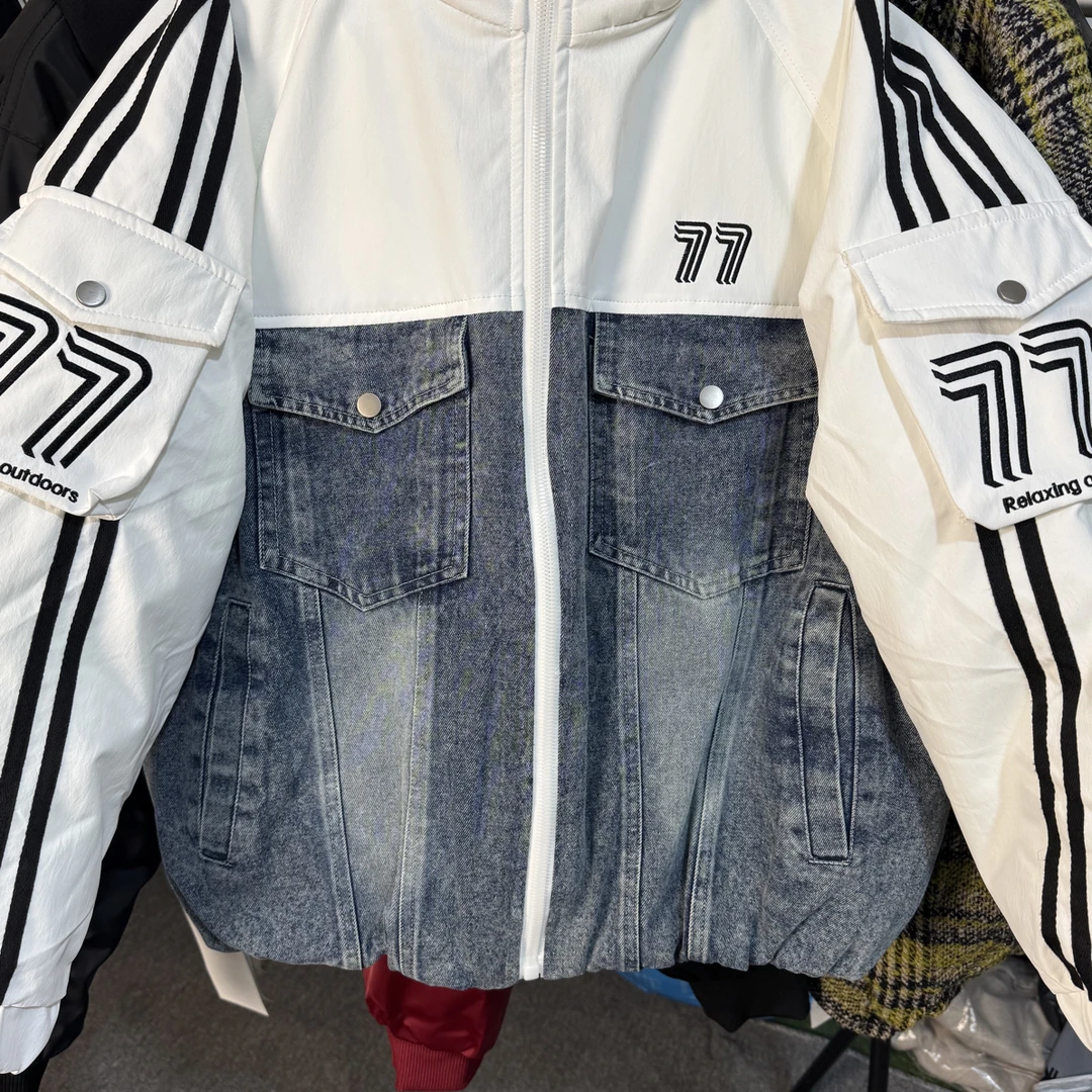 7913牛仔拼接石墨烯云绒棉服