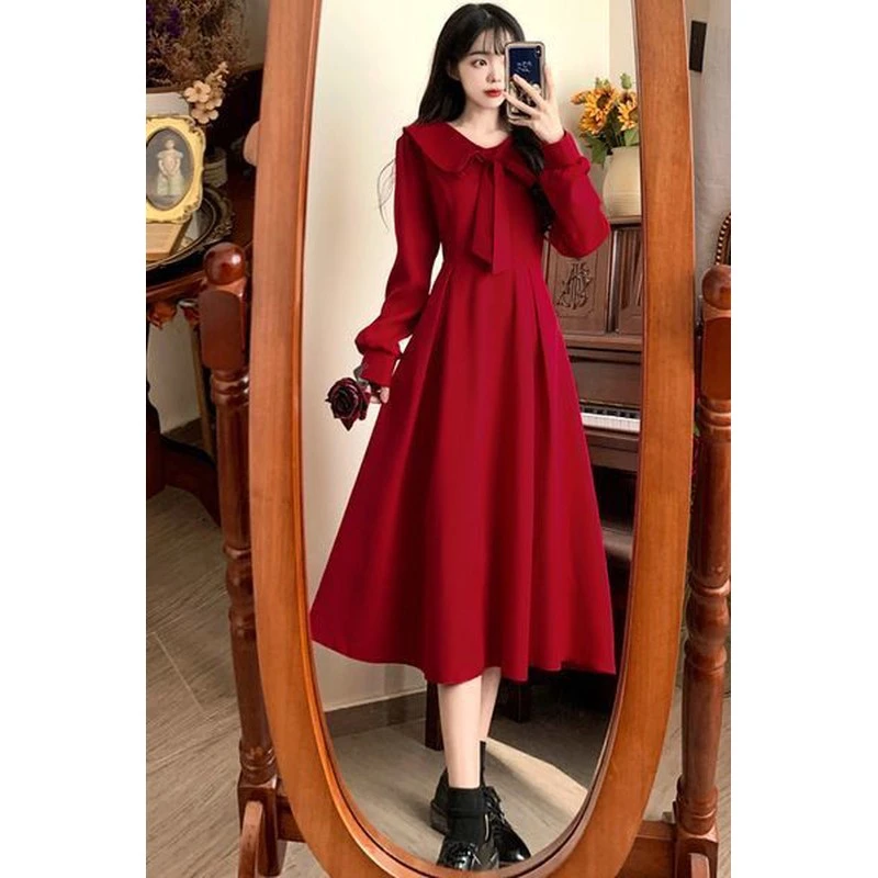 大码女装秋季减龄娃娃领红色敬酒连衣裙胖妹妹气质收腰礼服长裙