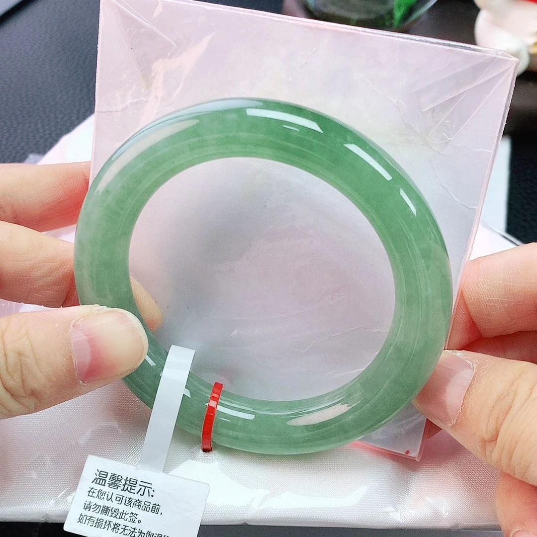 未镶嵌手镯翡翠53胖