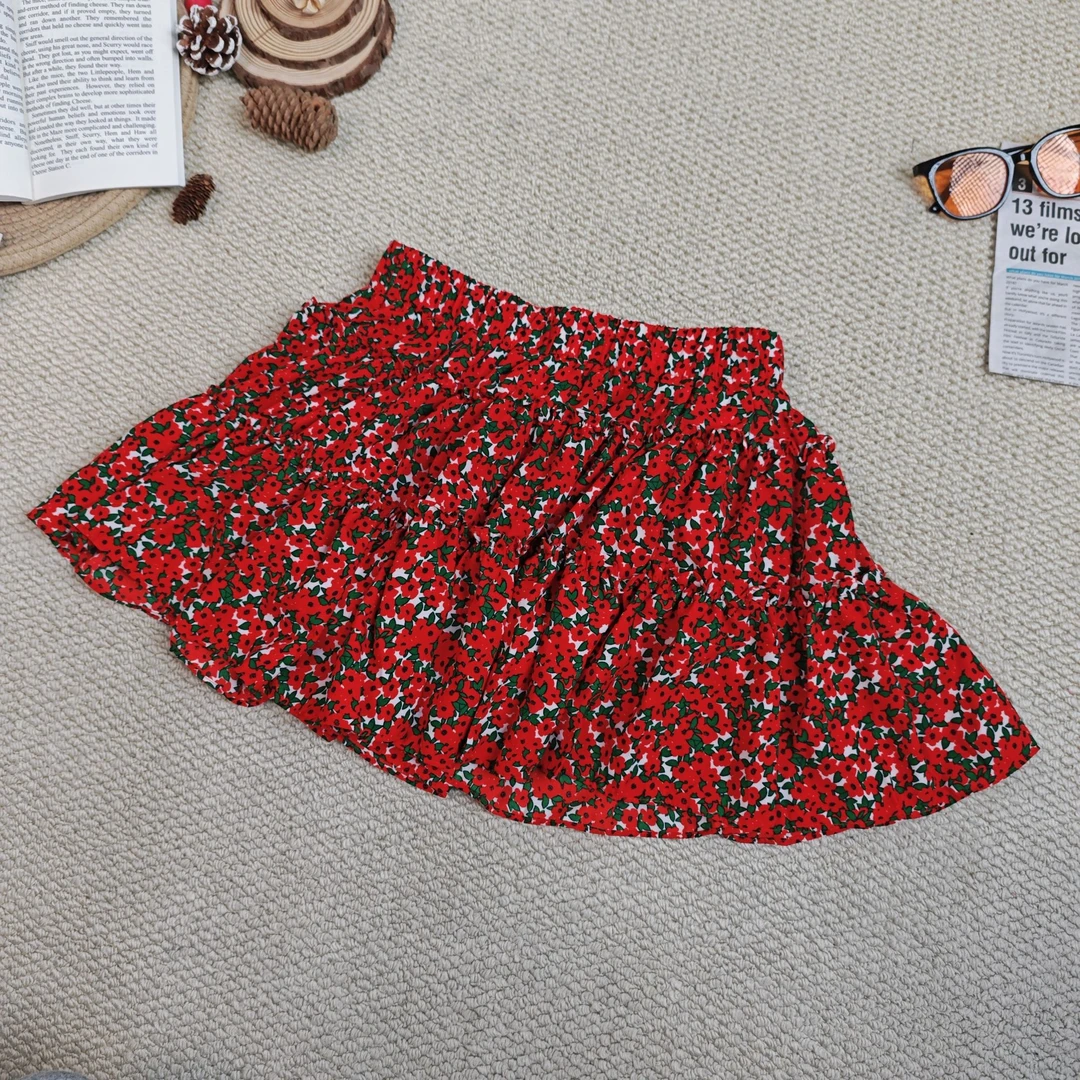 2025春季新款百搭时尚碎花带内衬短裙9589