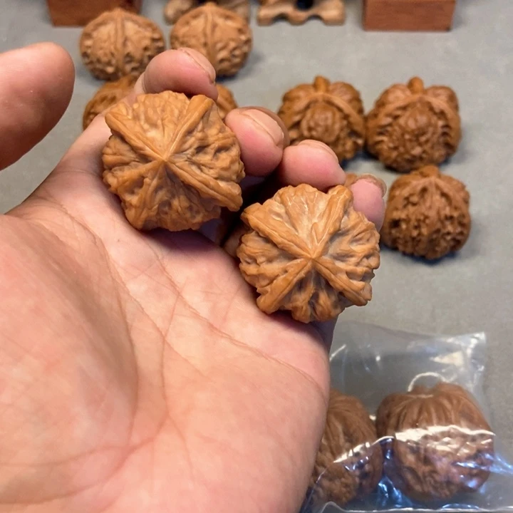 吊坠文玩核桃玉玺四棱