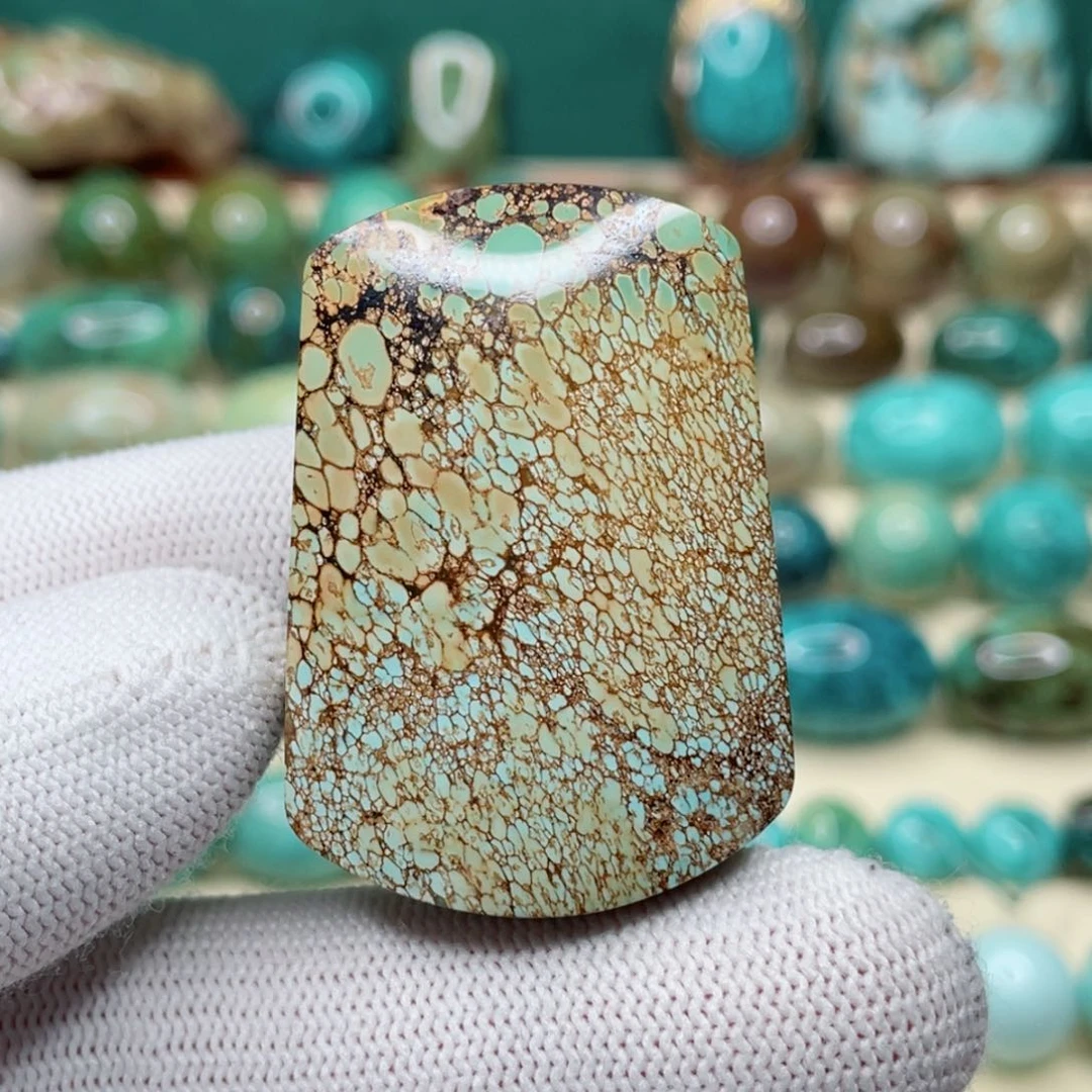 未镶嵌绿松石珠宝奇石