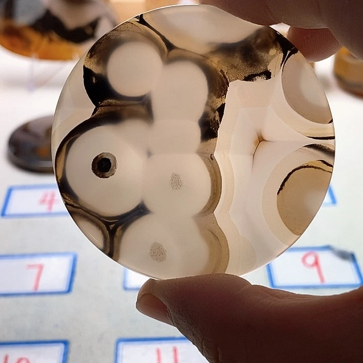 玛瑙/玉髓未镶嵌珠宝半成品