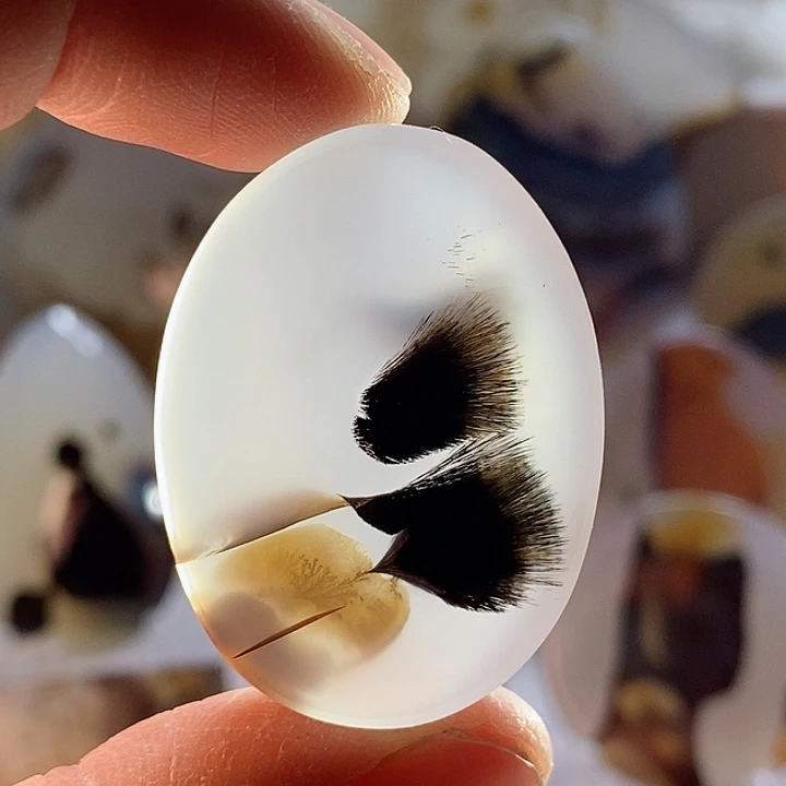 玛瑙/玉髓颈饰未镶嵌