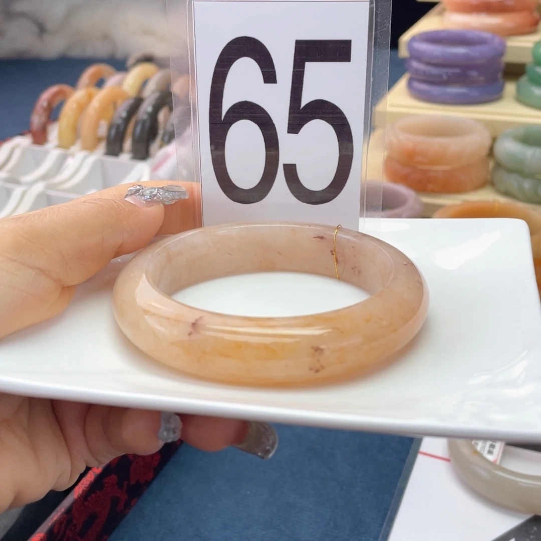 石英质玉未镶嵌手镯62