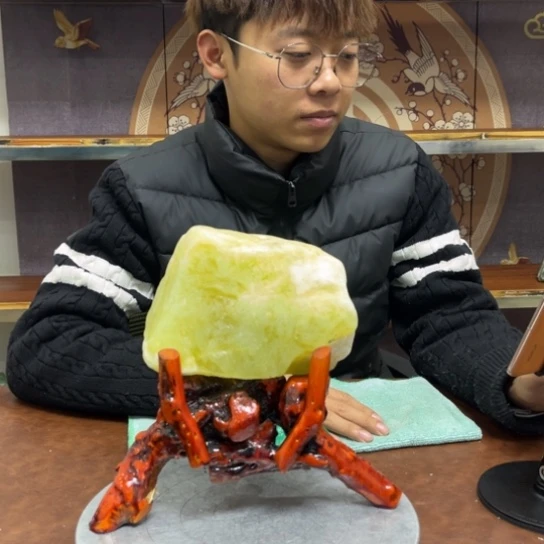 蛇纹石玉未镶嵌原石