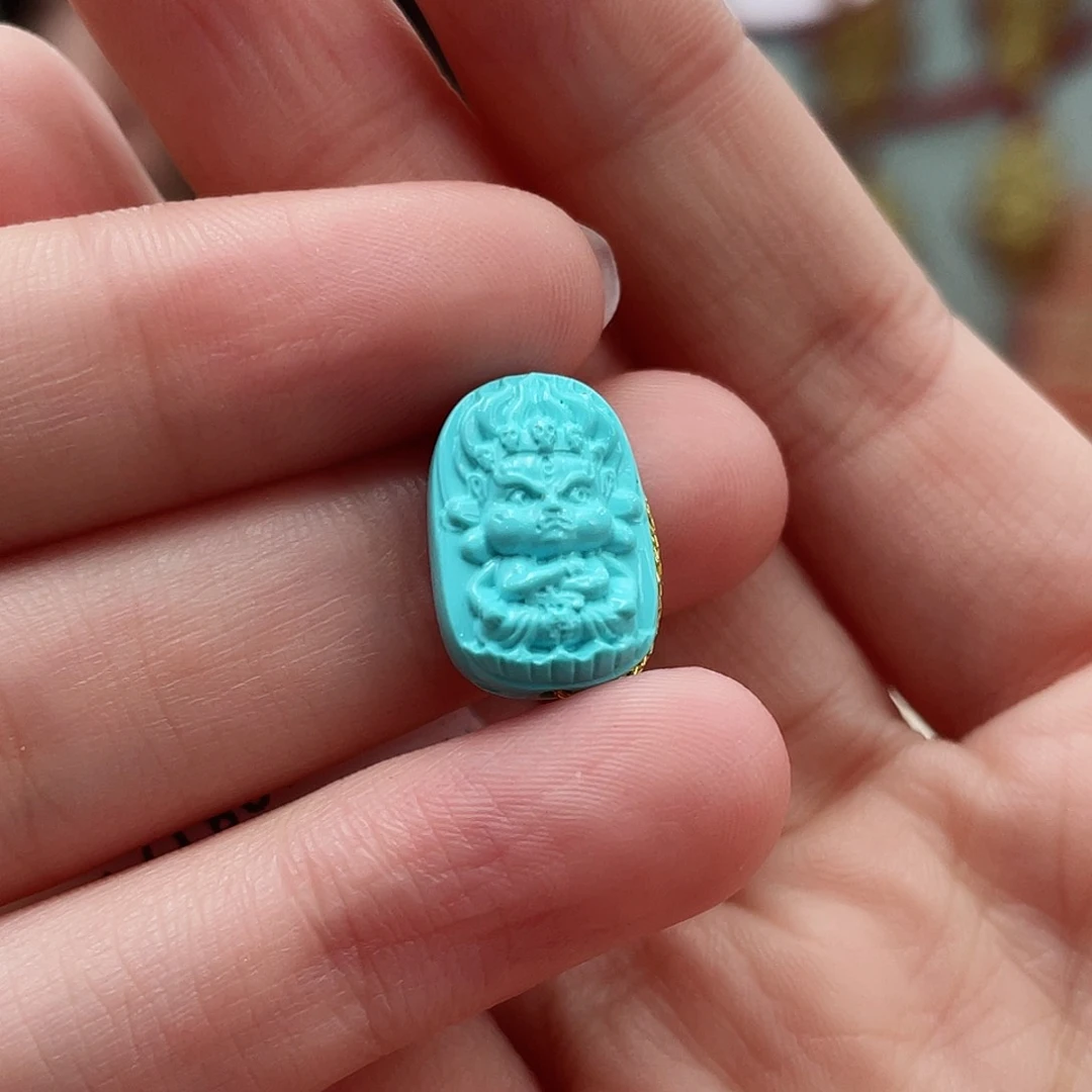 绿松石颈饰未镶嵌