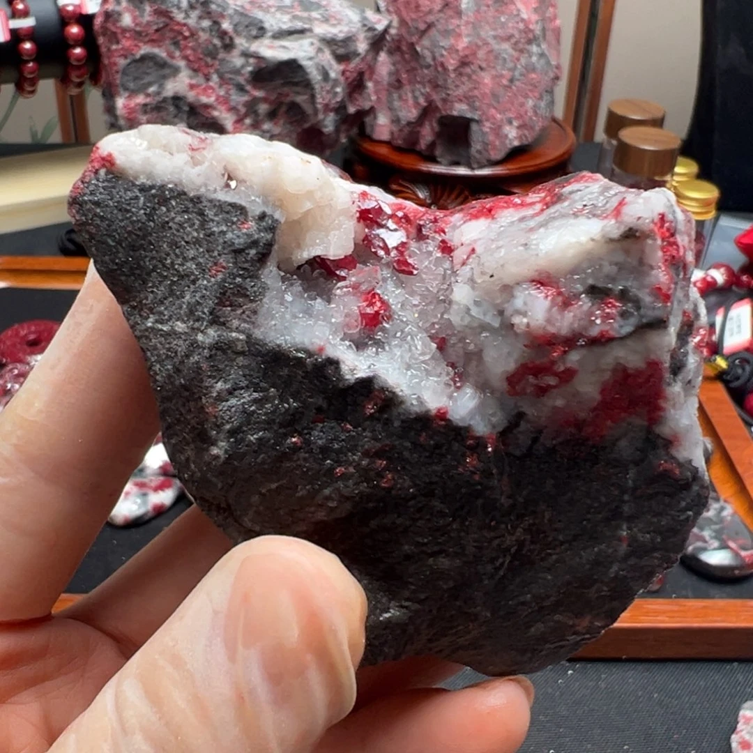 彭***银天然辰砂天然朱砂原石毛料