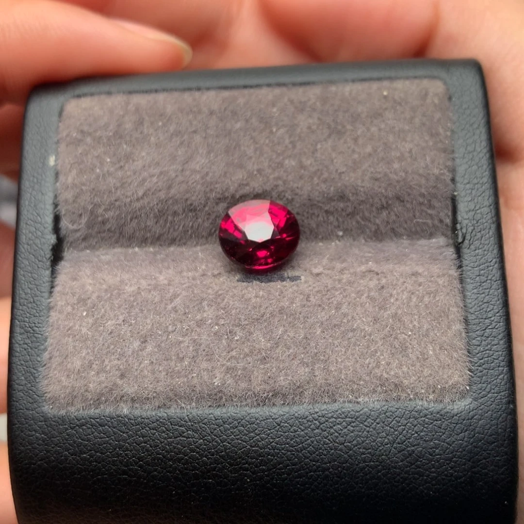 未镶嵌裸石石榴石3.81ct