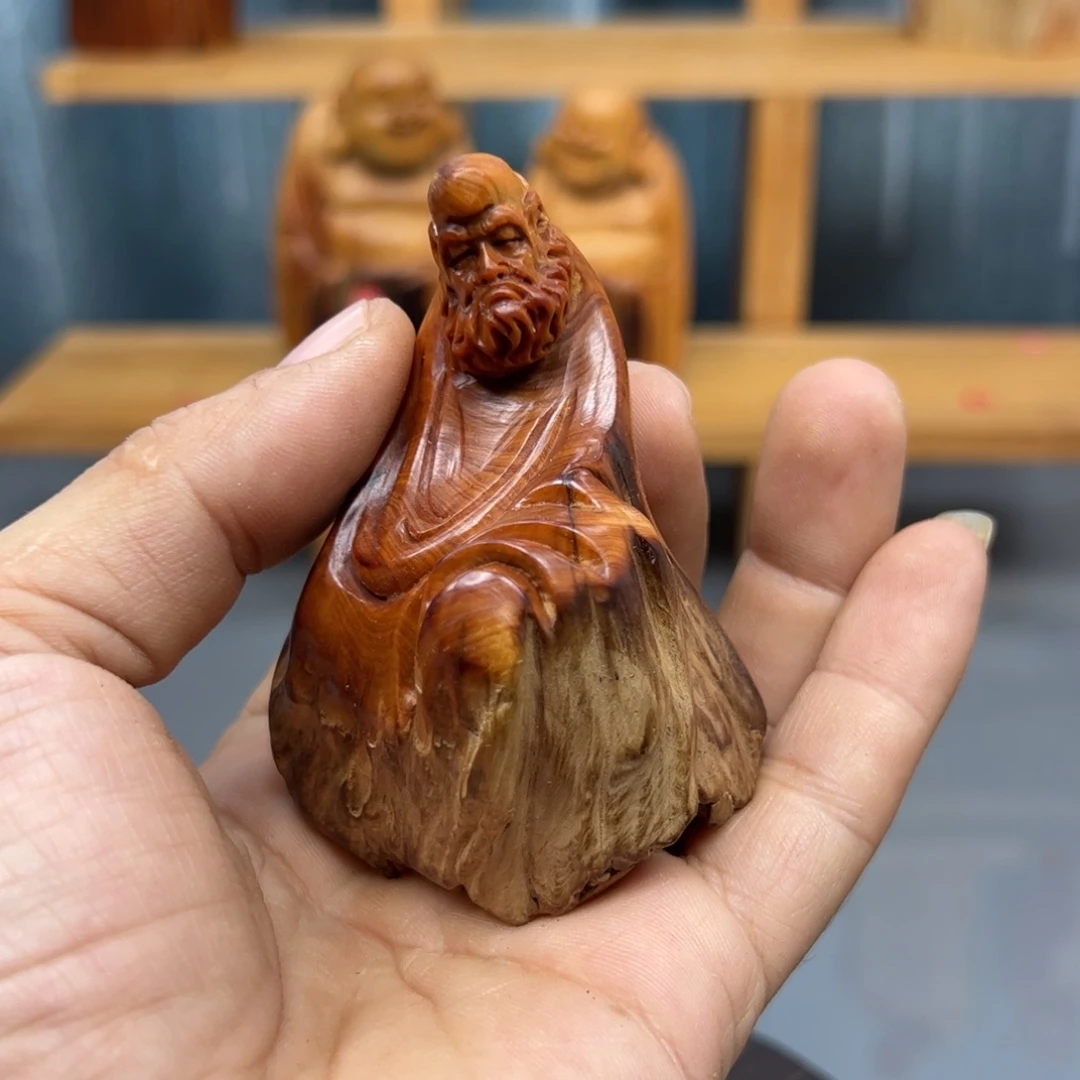 张***手木崖柏木摆件手把件