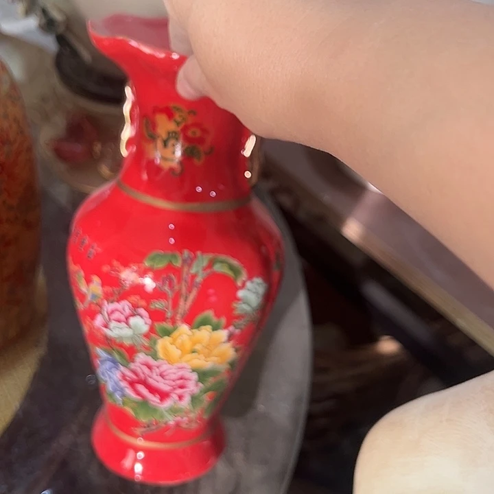 瓷片瑕。。。。。。。。。。。。。