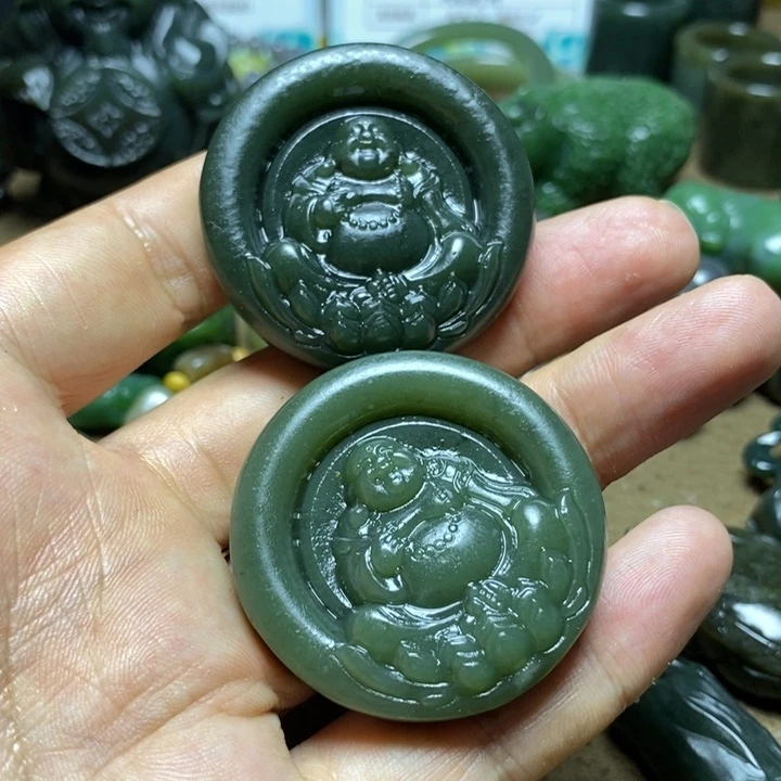 喜***玉颈饰未镶嵌和田玉