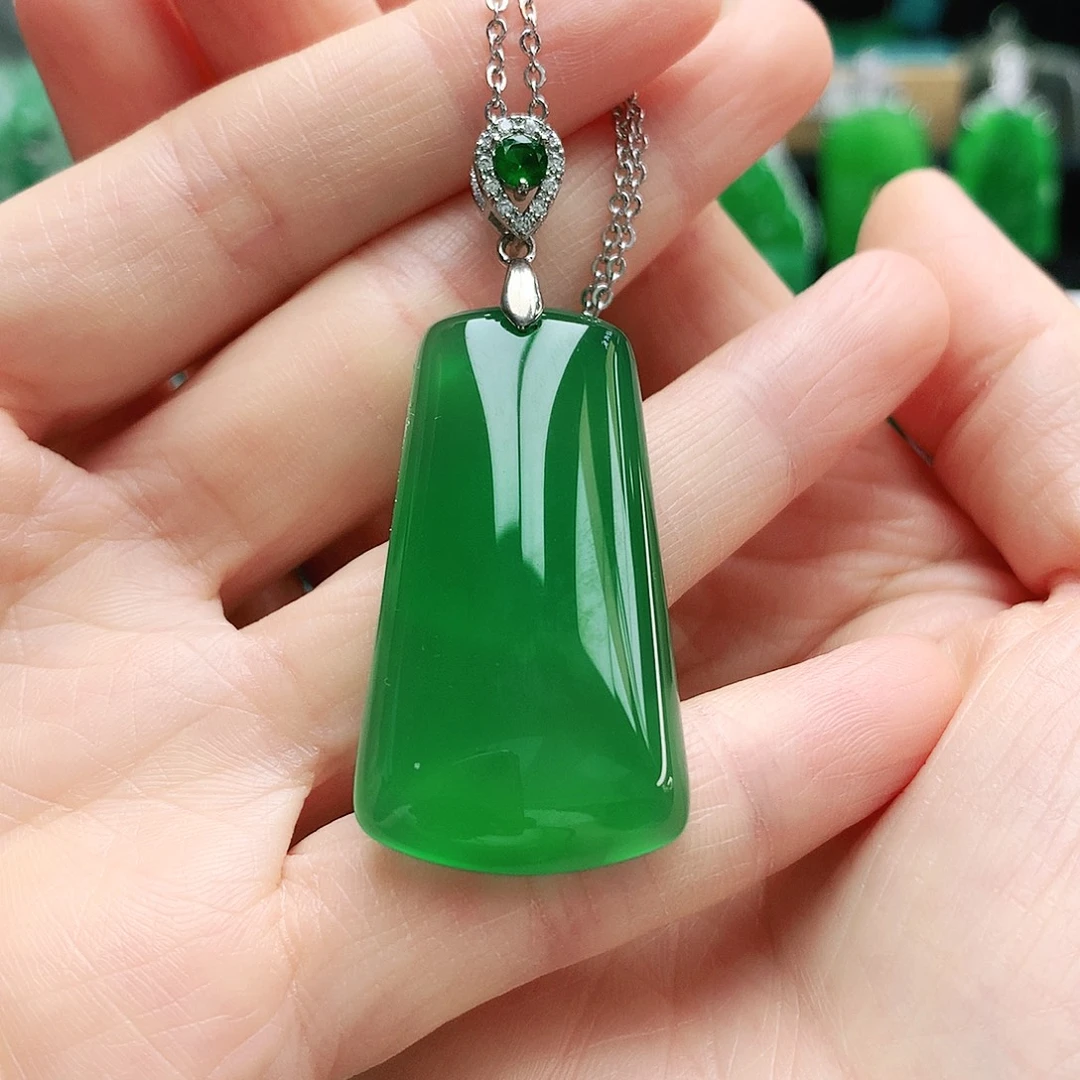 玛瑙/玉髓未镶嵌吊坠