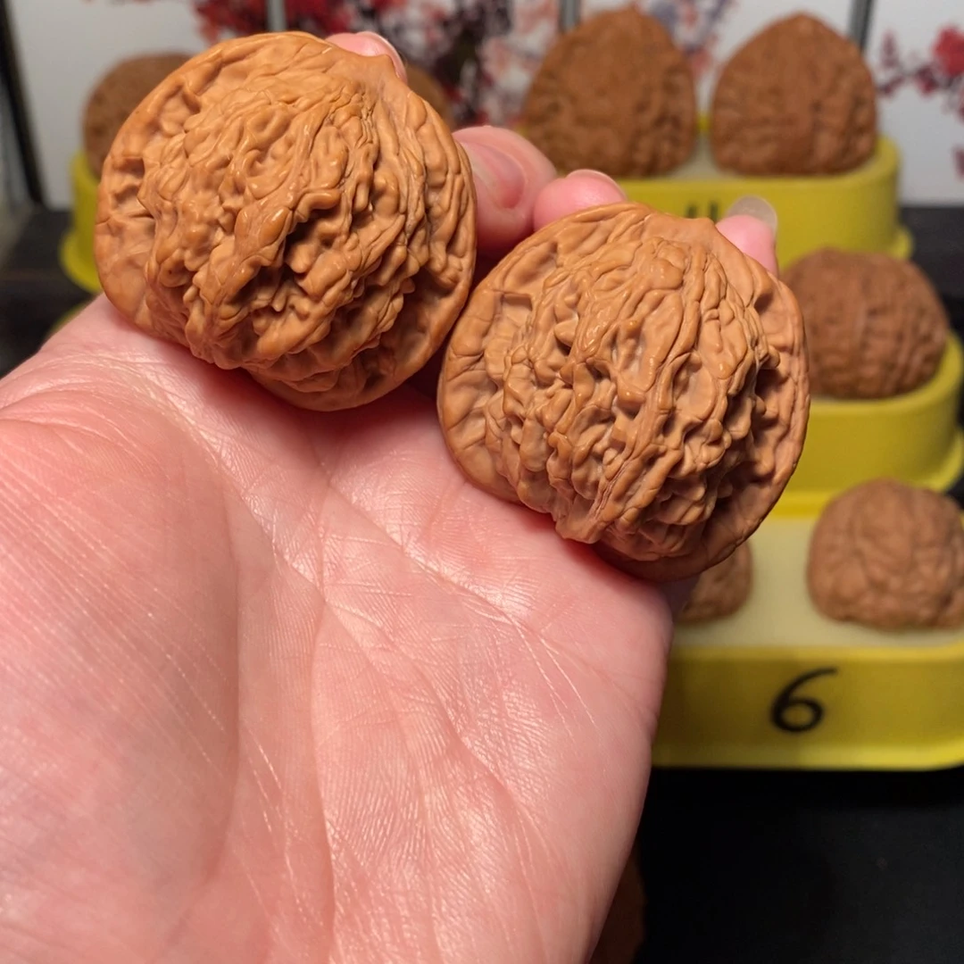 文玩核桃把件42尺麦虎核桃
