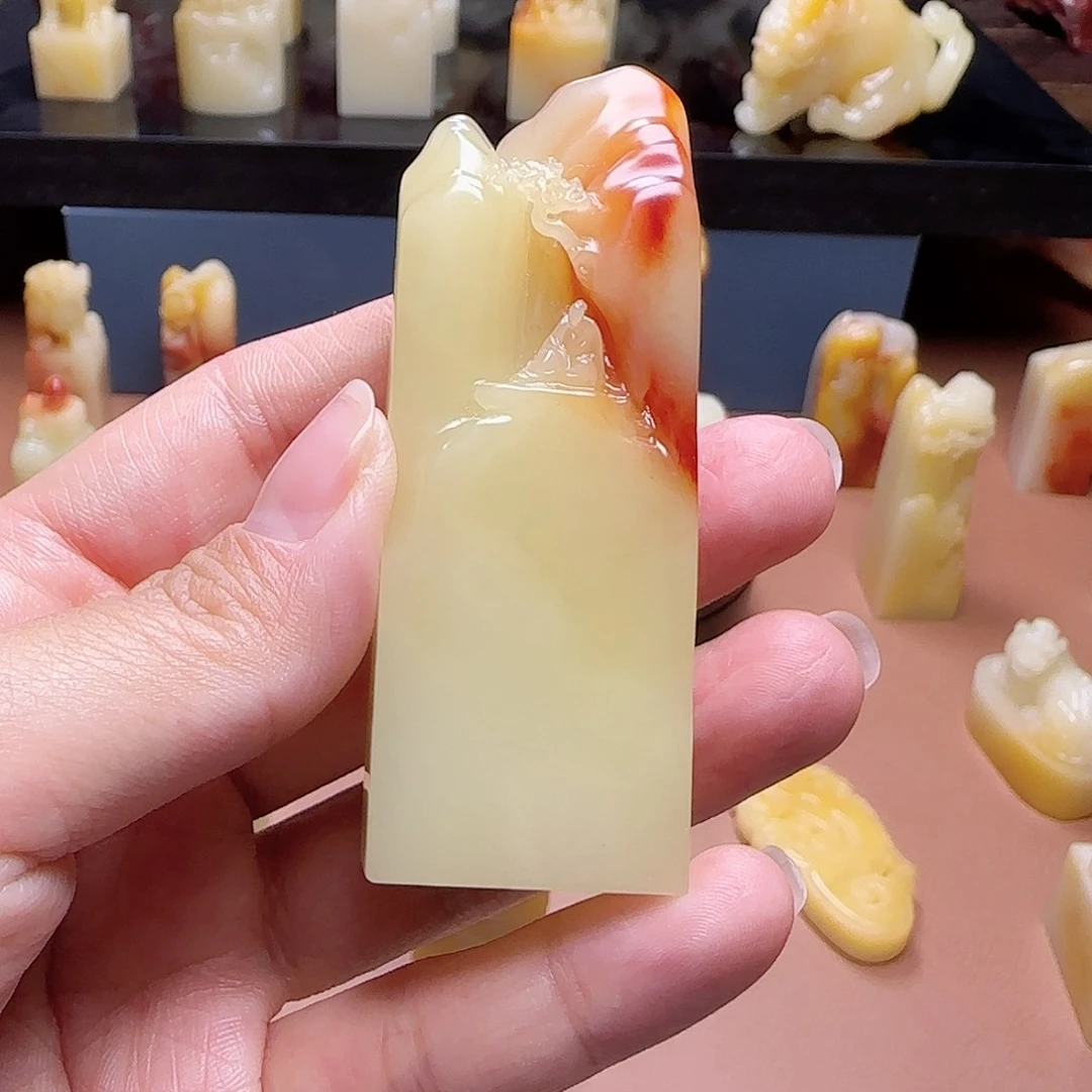 橘***人寿山石印石福建寿山石