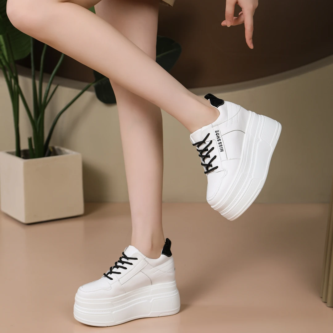 【10-12CM】厚底小白鞋秋冬新款内增高女鞋松糕鞋轻便小个子休闲鞋