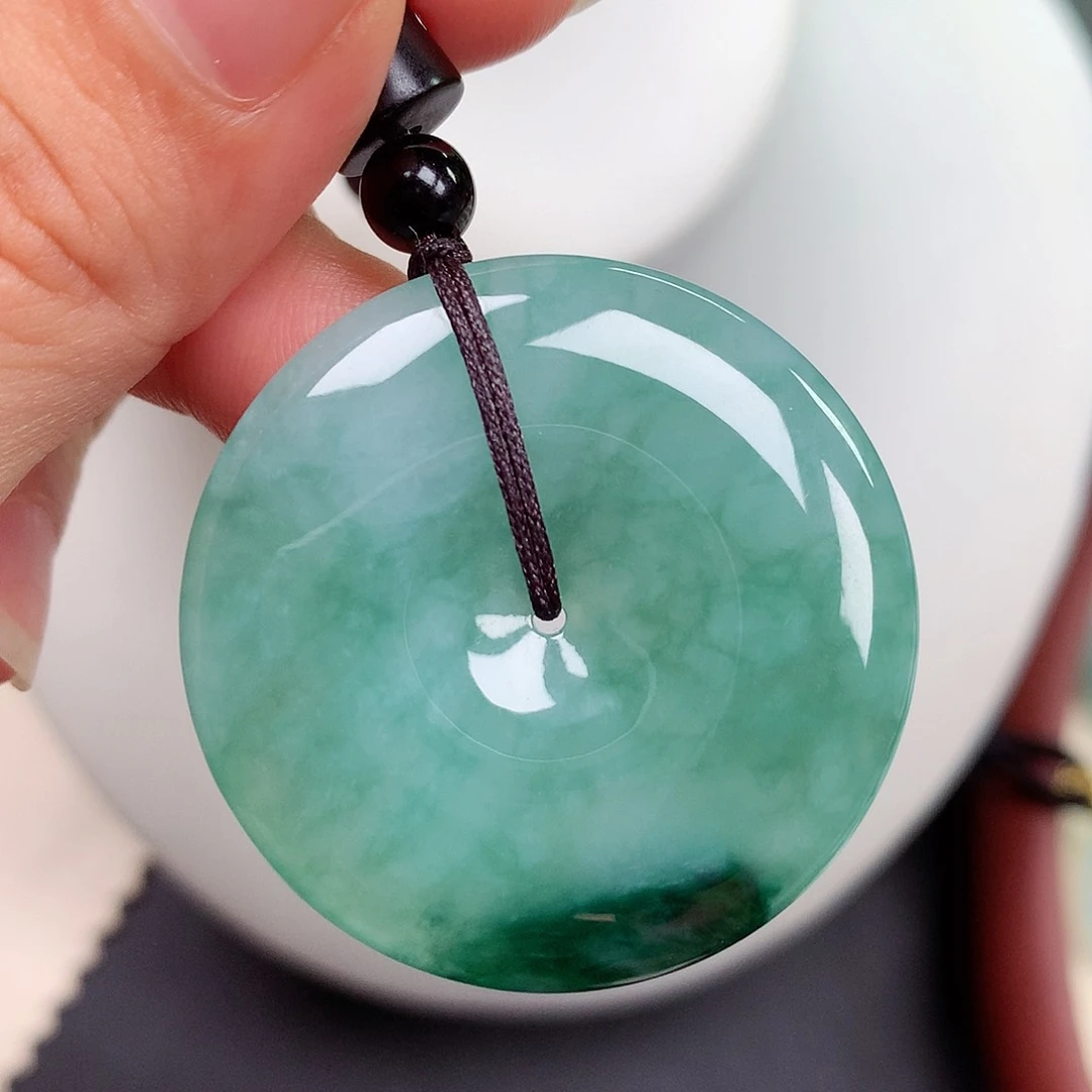 翡翠未镶嵌颈饰平安扣 35.7x6.1mm